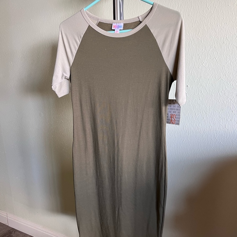 XS LuLaRoe dress style Julia green